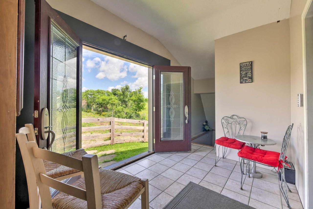 Loft Unplugged With Outdoor Space In Amish Country! Burton Eksteriør bilde